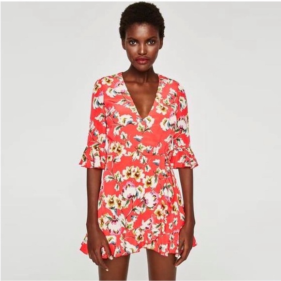 🌺 Zara Wrap Floral Playsuit 🌹 - Picture 4 of 5